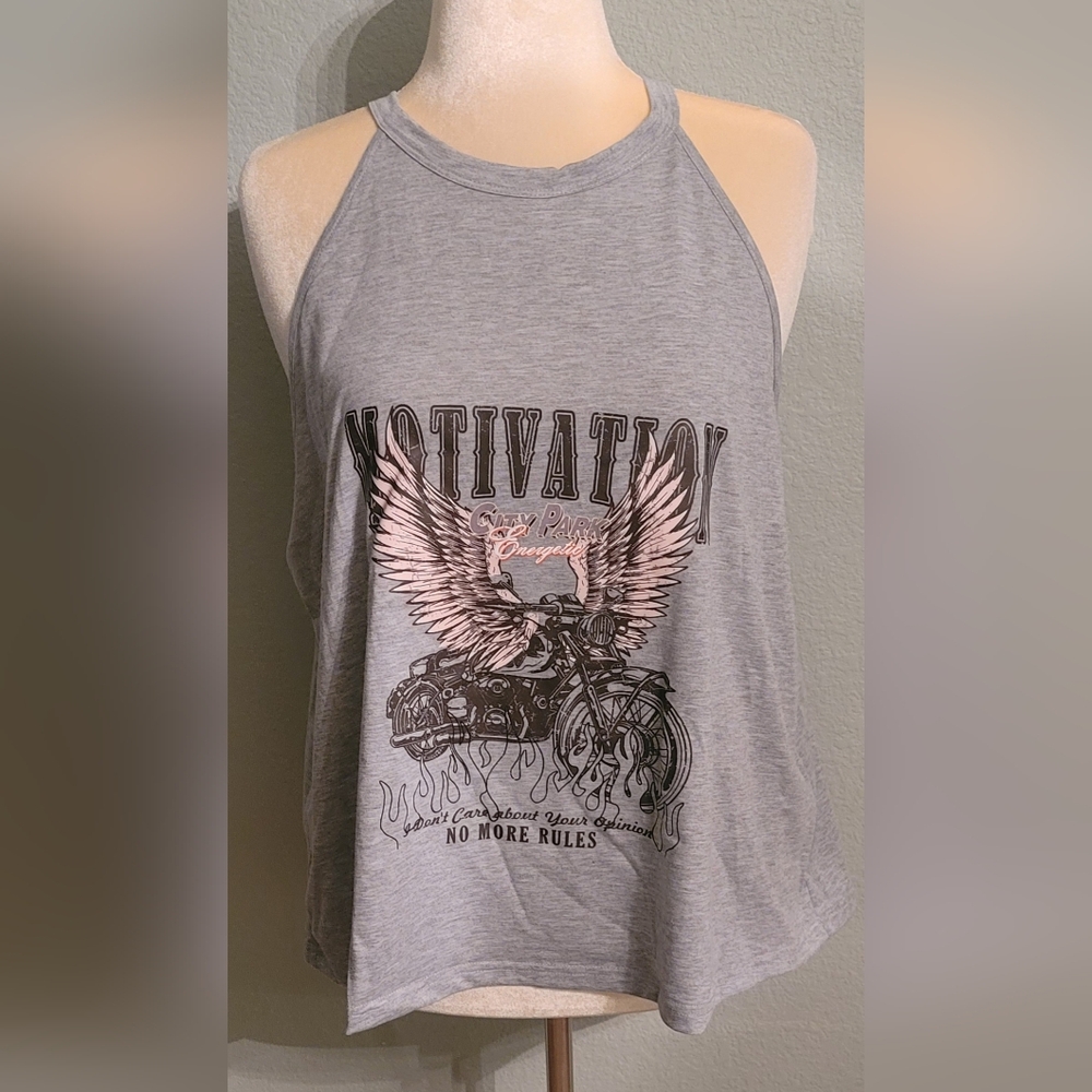 NWOT* PLUS SIZE GRAPHIC TANK